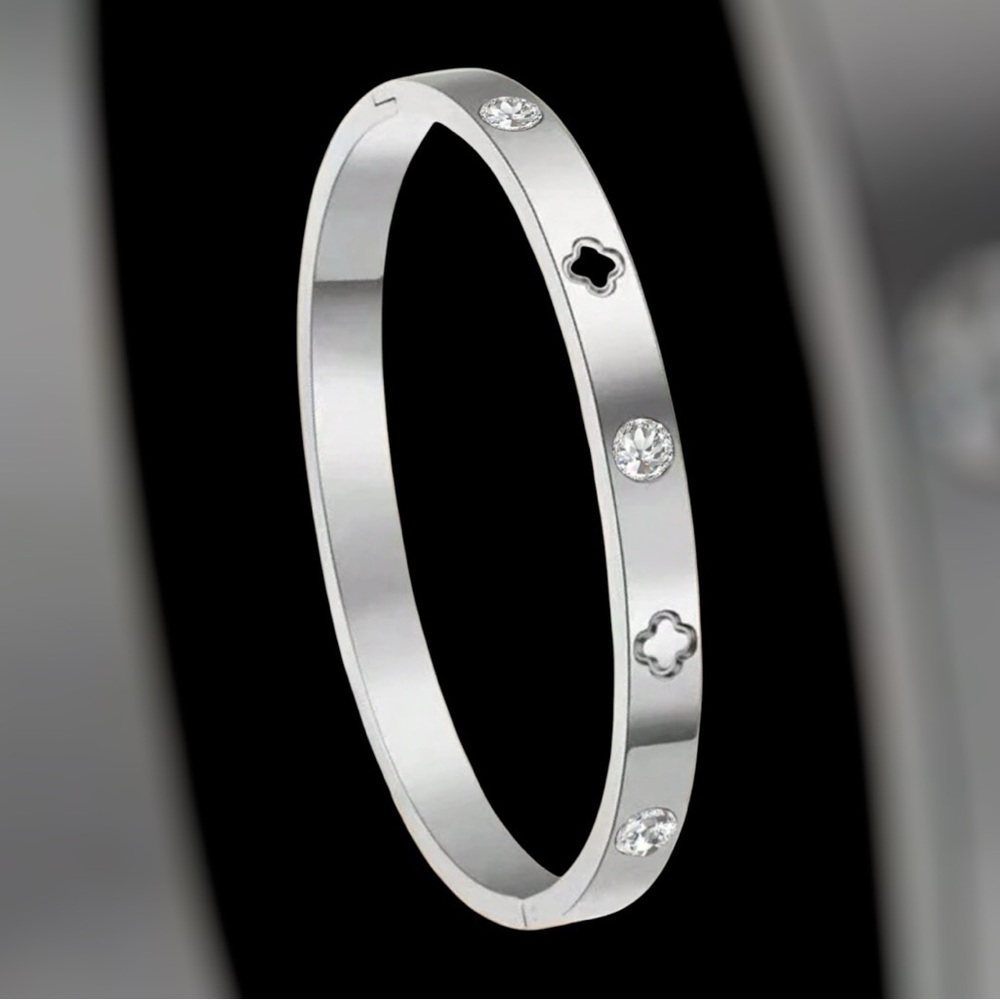 Elegant Silver Bangle Bracelet